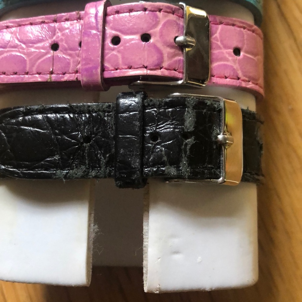 Watch With Five Different Bands. - image 4